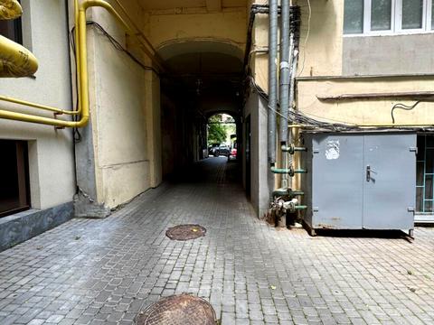 комерційна за адресою Італійська вул. (Пушкінська), 23