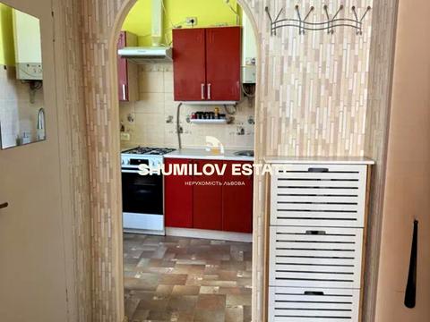 квартира за адресою Лазнєва, 8