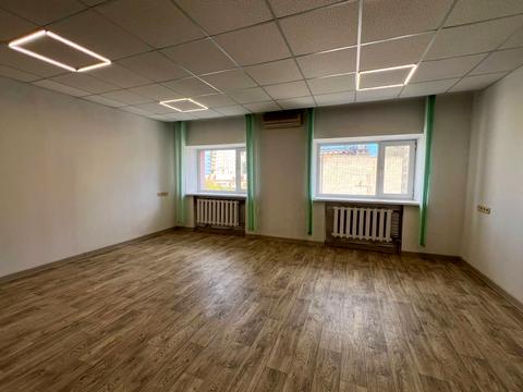 комерційна за адресою Ламана вул., 17