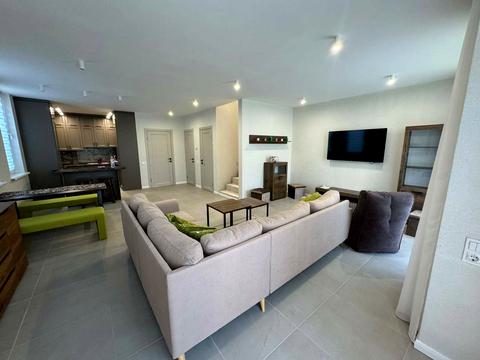 дом по адресу Александра Саенко ул.