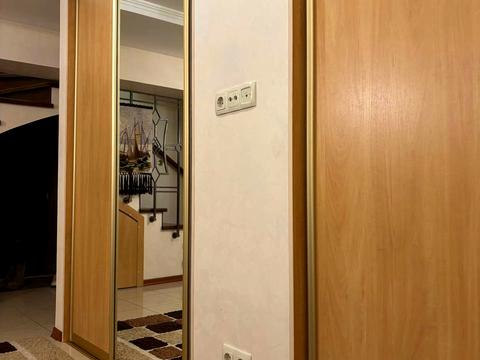 квартира за адресою Івана Карпинця вул. (), 4