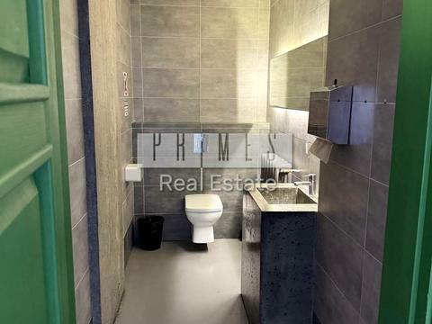 комерційна за адресою Лесі Українки бульв., 10