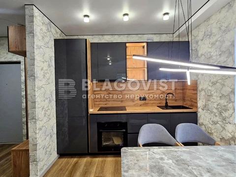 квартира за адресою Київ, Михайла Максимовича вул. (Онуфрія Трутенка), 24