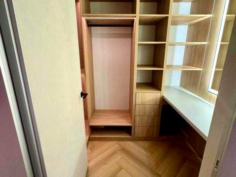 квартира по адресу Салютная ул., 2