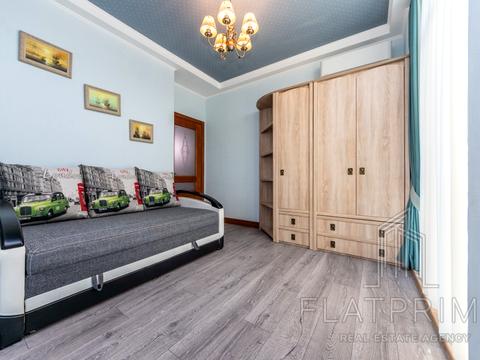 квартира за адресою Регенераторна вул., 4 к17