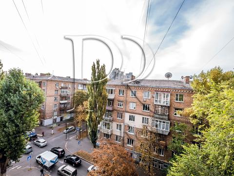 квартира за адресою Депутатська вул., 6