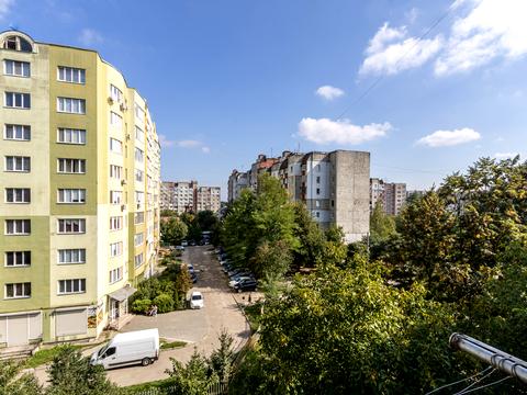 квартира за адресою Гната Хоткевича вул., 67а