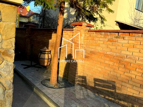 дом по адресу Львовская ул.