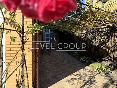 будинок за адресою Богатирська вул., 30а