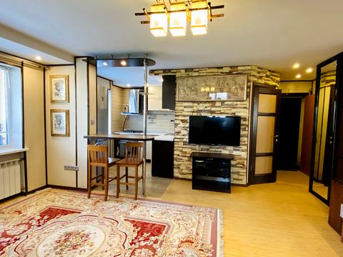 квартира за адресою Родини Глаголєвих вул. (Академіка Грекова), 18а