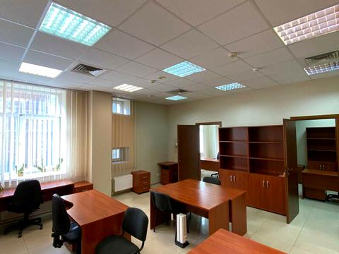 комерційна за адресою Дмитра Яворницького просп. (Карла Маркса), 5