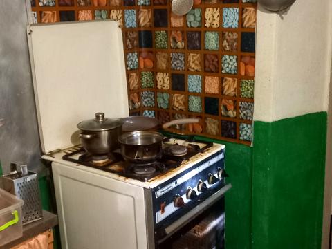 дом по адресу с. Братское, ЗАПОРОЖСКАЯ