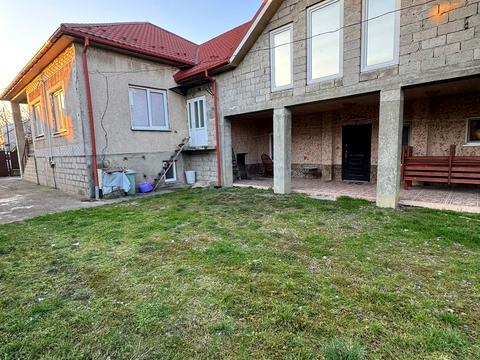 будинок за адресою Молодіжна вул., 8