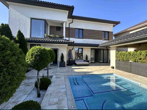 дом по адресу с. Бурлачья Балка, бризовая