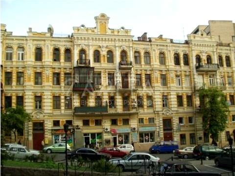 комерційна за адресою Бульварно-Кудрявська вул. (Воровського), 51