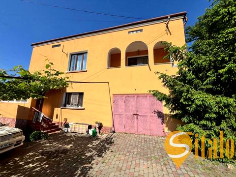 будинок за адресою Василя Сліпака вул. (Андрія Чайковського)