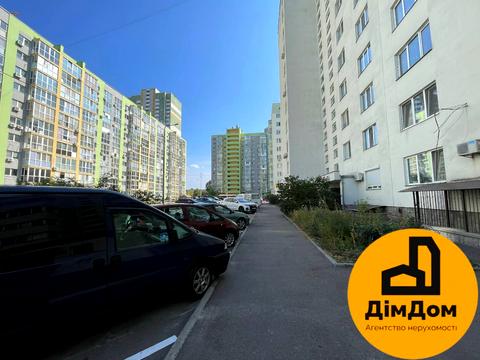 квартира по адресу Миколи Хвильового ул., 1