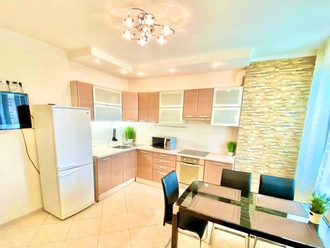 квартира за адресою Осіння вул., 33