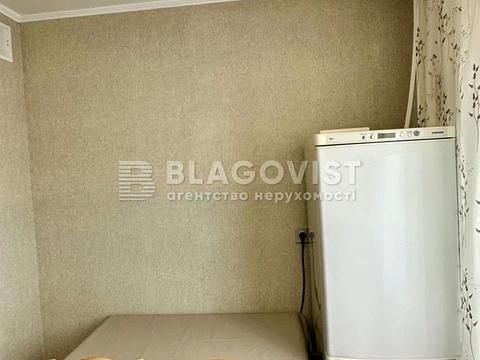 квартира по адресу Ларисы Руденко ул., 6
