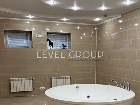 будинок за адресою Богатирська вул., 30а