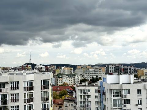 квартира за адресою Залізнична вул., 9