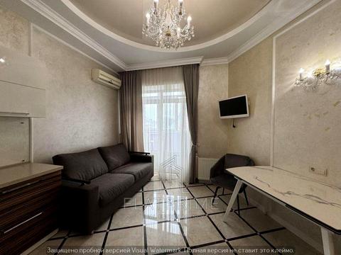 квартира за адресою В'ячеслава Чорновола вул., 25