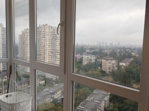 квартира за адресою Воскресенська вул., 18