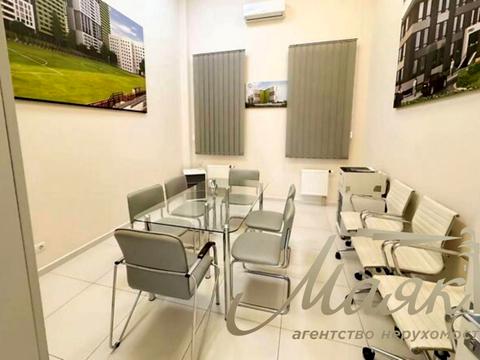 комерційна за адресою Миколи Бажана просп., 17-А