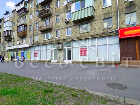 комерційна за адресою Празька вул., 31