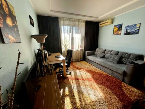 квартира за адресою Василя Верховинця вул., 10