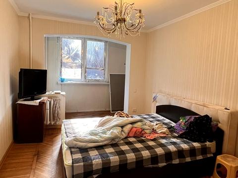 квартира за адресою Академіка Корольова вул., 10