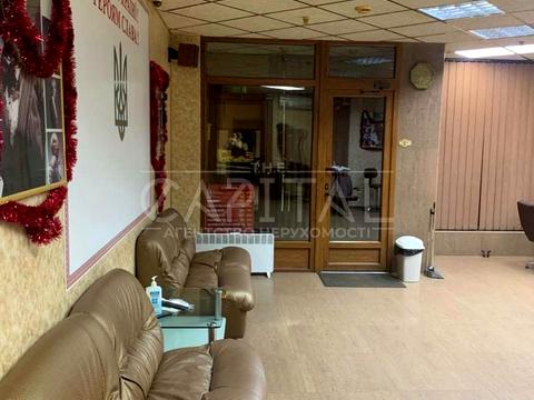 комерційна за адресою Празька вул., 31