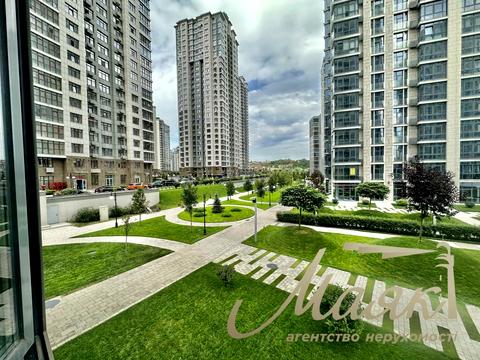 комерційна за адресою Андрія Верхогляда вул. (Михайла Драгомирова), 19-А