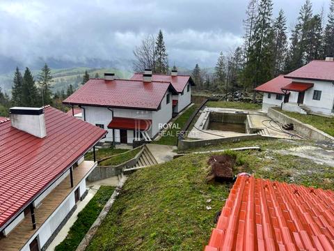 коммерческая по адресу Київська, 1