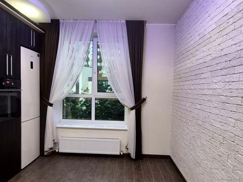 квартира за адресою Героїв Небесної Сотні просп., 18/2