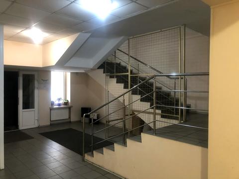 комерційна за адресою Академіка Янгеля вул., 33