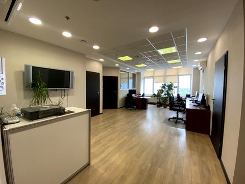 комерційна за адресою Дніпровська набережна вул., 26-Ж