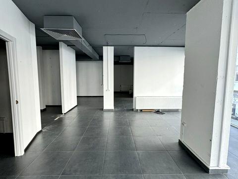 комерційна за адресою Героїв УПА вул., 73