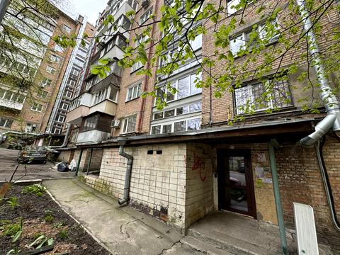 квартира по адресу Владимиро-Лыбедская ул., 16