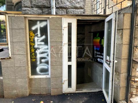 комерційна за адресою Прорізна вул., 3