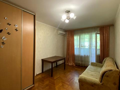 квартира за адресою Квітневий пров., 10