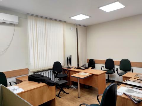 коммерческая по адресу Леонтовича ул. (Бєлінського), 4