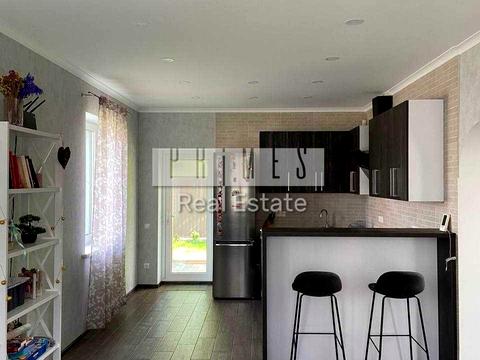 будинок за адресою Квітнева вул.