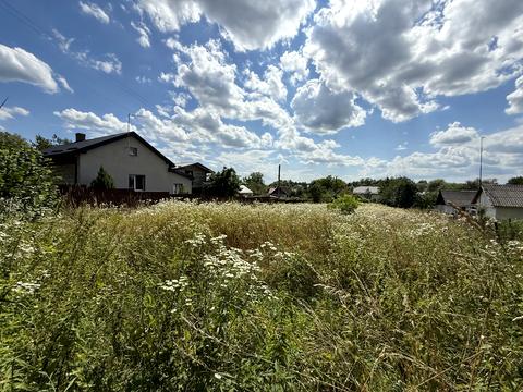 участок по адресу Шкільна