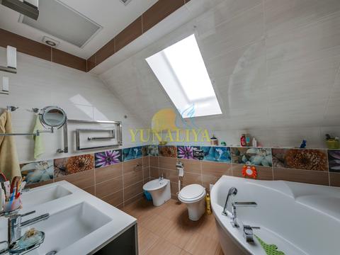 будинок за адресою Вишневе містечко