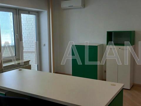 комерційна за адресою Київ, Велика Васильківська вул. (Червоноармійська), 9