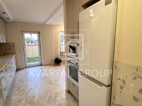 будинок за адресою Янтарна вул., 1