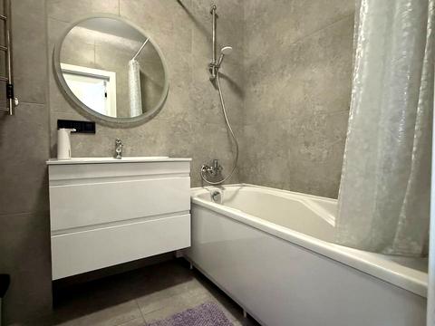 квартира за адресою Патріарха Мстислава Скрипника вул., 48-А