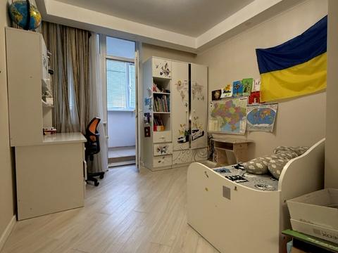 квартира за адресою Любомира Гузара просп. (Космонавта Комарова), 46-В
