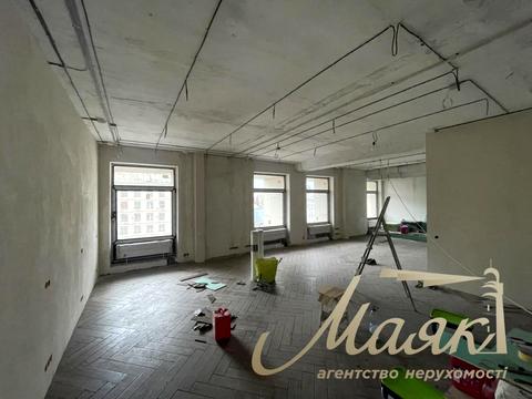 коммерческая по адресу Крещатик ул., 16